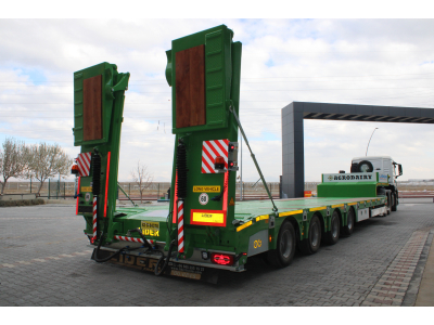4 Axles Lowbed Semi-Trailer