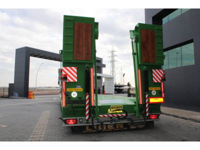 4 Axles Lowbed Semi-Trailer