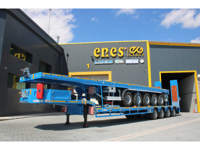 4 AXLES LOWBED TRAILER AND 5 AXLES FLATBED TRAILER